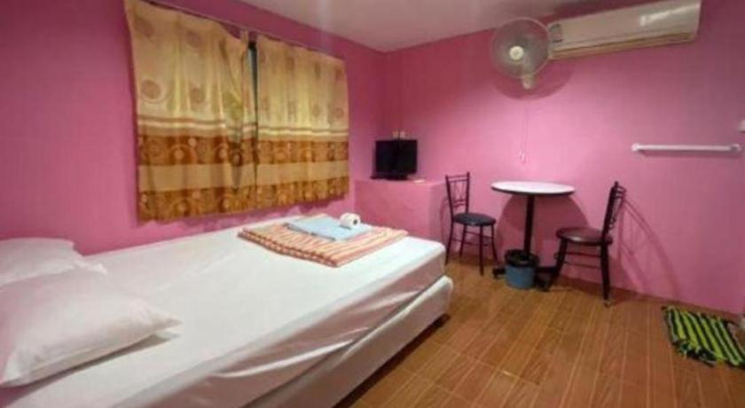 Oyo 1163 Eden Hostel Пхукет Экстерьер фото